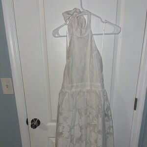 Lulu’s white size large dress